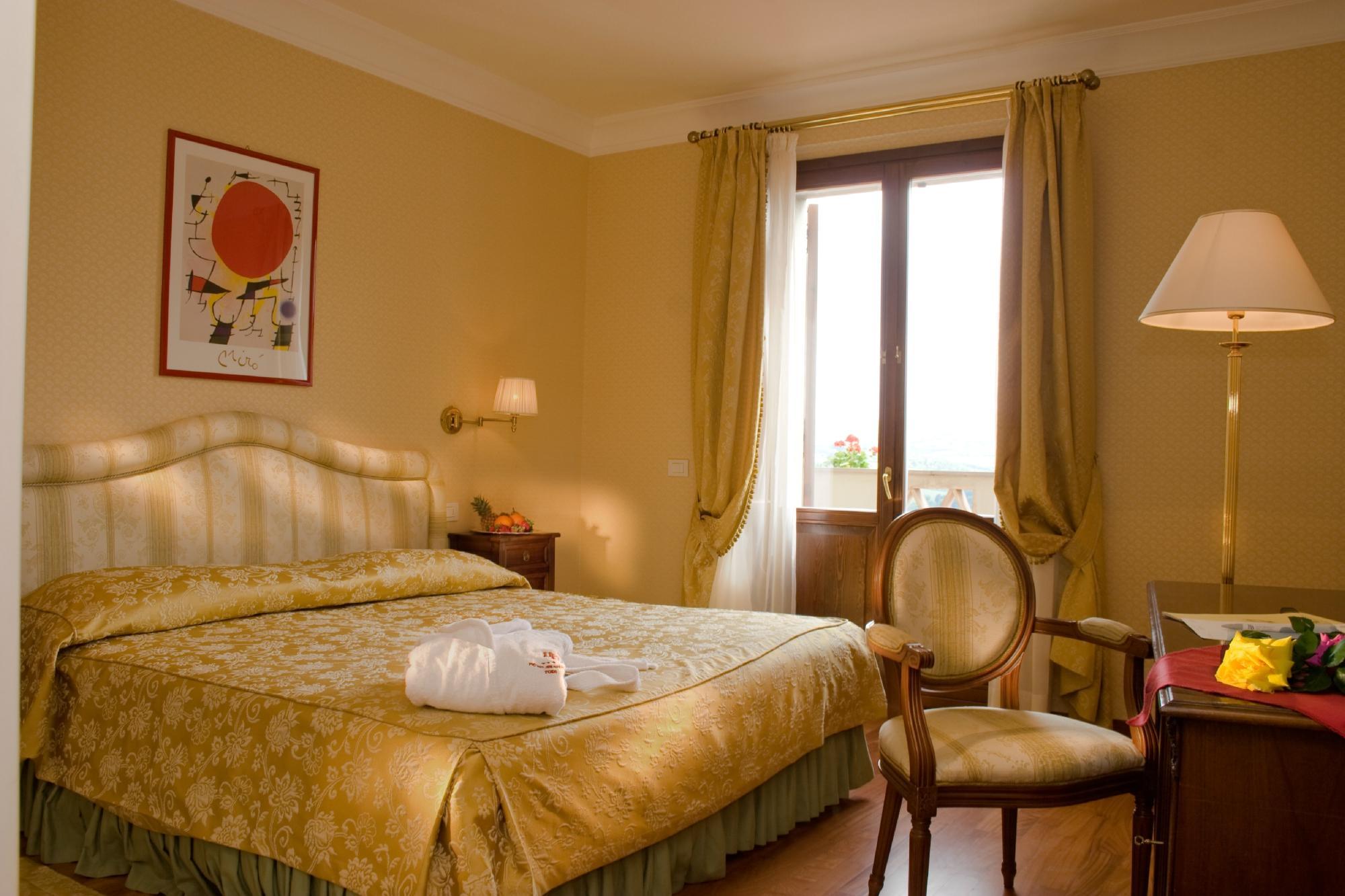 Hotel Bramante Todi Esterno foto