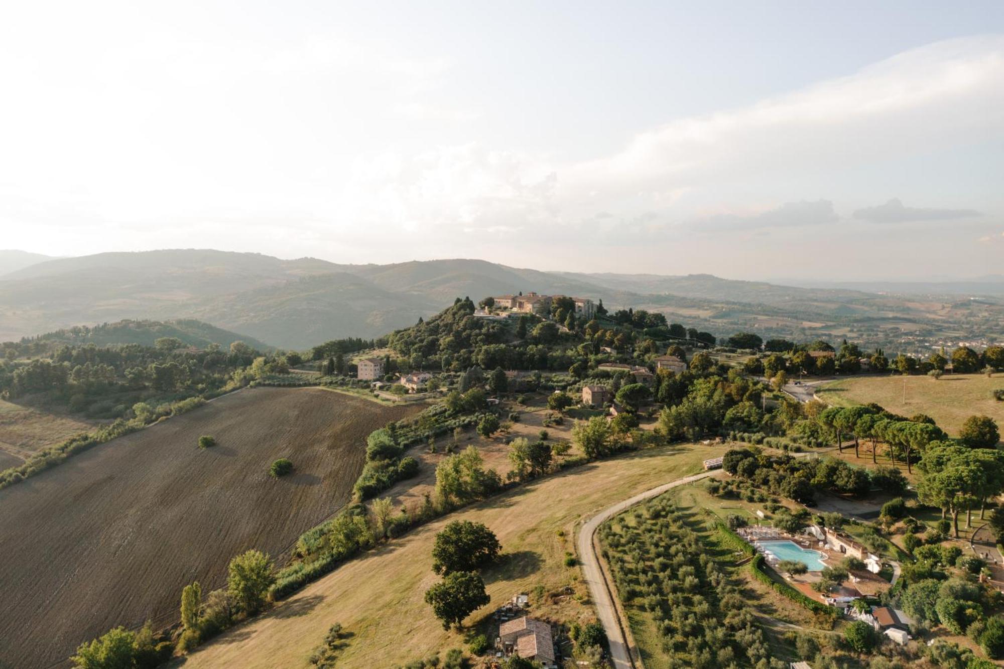 Hotel Bramante Todi Esterno foto